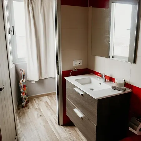 Casa Lara, Maretas *